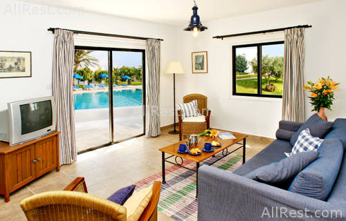 Aliathon Holiday Village 10